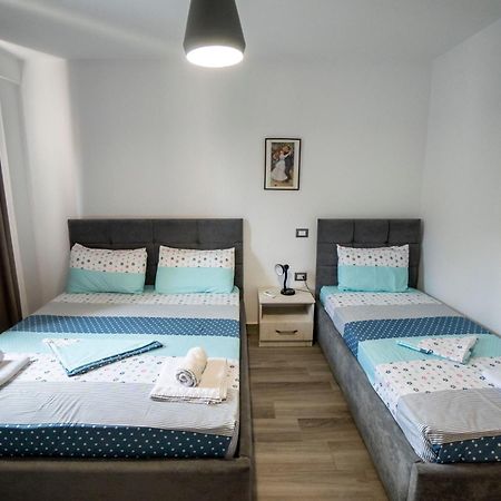 Tuttomondo Apartments Golem  Dış mekan fotoğraf