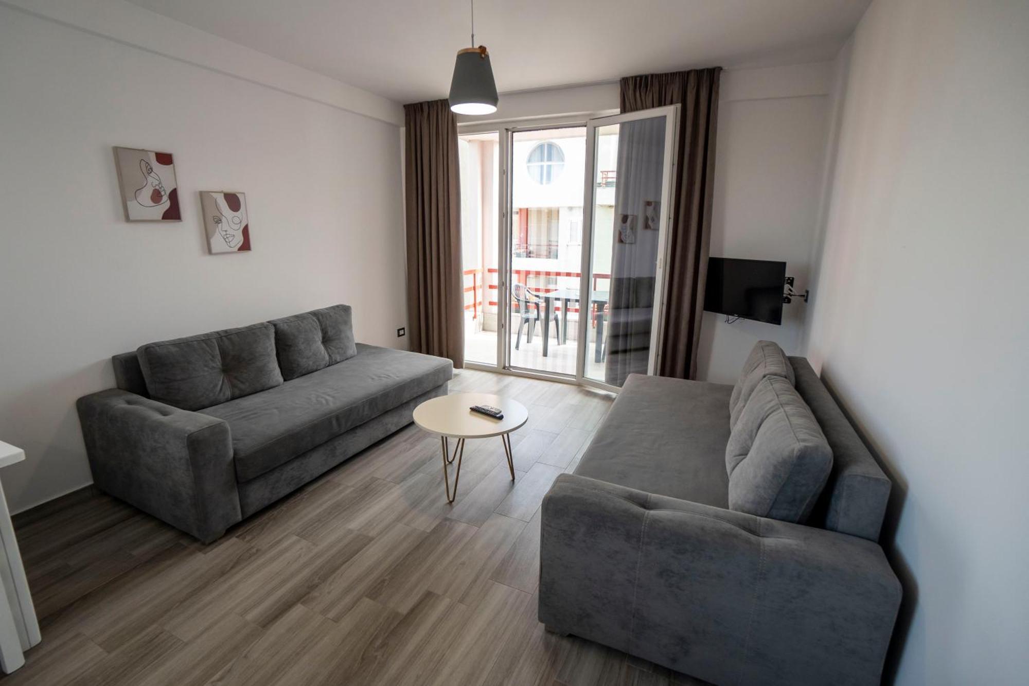 Tuttomondo Apartments Golem  Dış mekan fotoğraf
