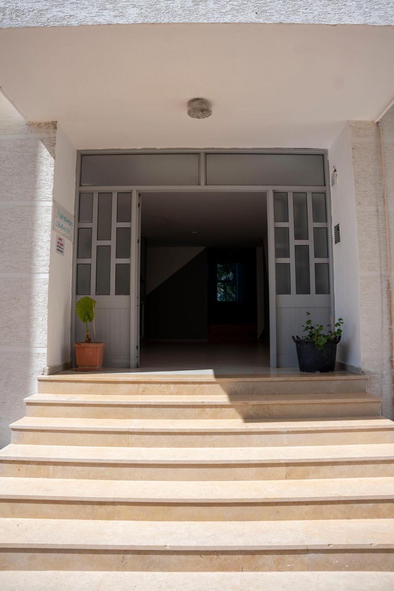 Tuttomondo Apartments Golem  Dış mekan fotoğraf