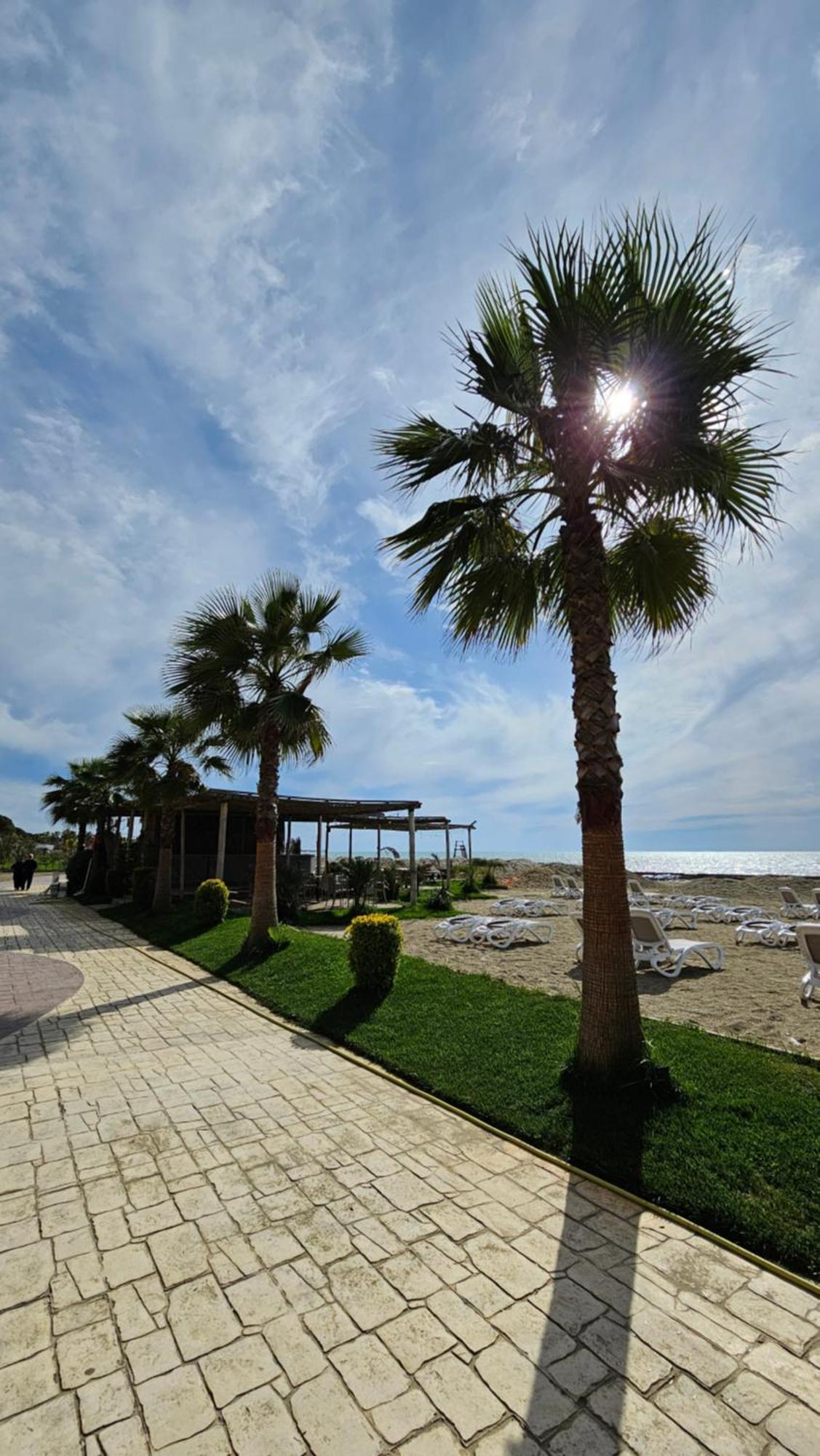 Tuttomondo Apartments Golem  Dış mekan fotoğraf