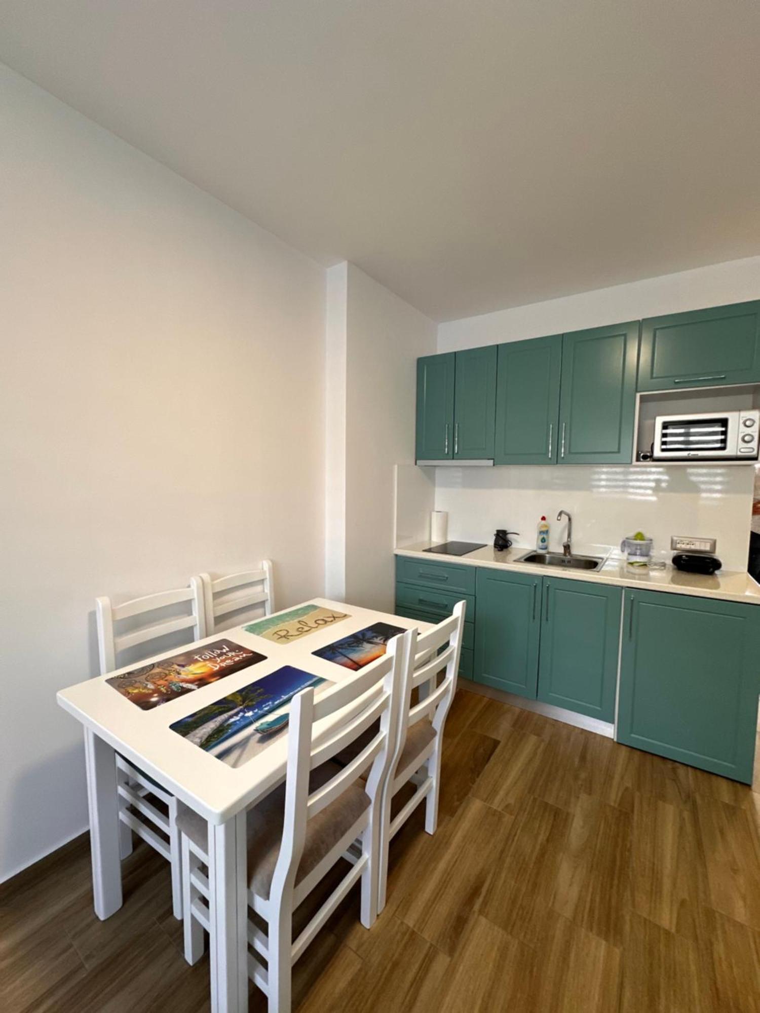 Tuttomondo Apartments Golem  Dış mekan fotoğraf